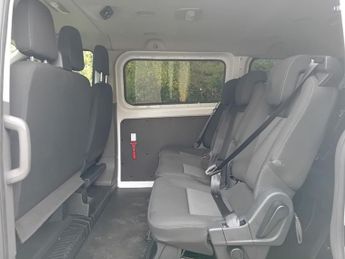 FORD TRANSIT CUSTOM 2.0 320 EcoBlue Trend Minibus 5dr Diesel Auto L2 H1 Euro 6 (s/s)