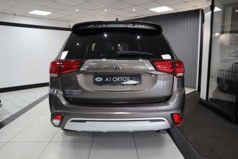 MITSUBISHI OUTLANDER 2.4h TwinMotor 13.8kWh Dynamic SUV 5dr Petrol Plug-in Hybrid CVT