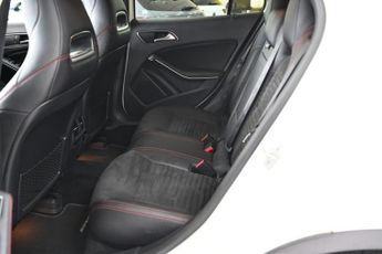 MERCEDES-BENZ GLA 2.1 GLA200d AMG Line (Executive) SUV 5dr Diesel 7G-DCT Euro 6 (s