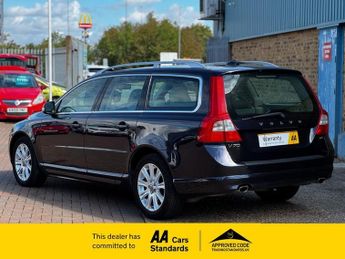 VOLVO V70 2.4 D5 SE Lux Estate Magic Blue Diesel Geartronic Euro 5 (205 ps