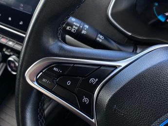 RENAULT ZOE R135 52kWh Iconic Hatchback 5dr Electric Auto (i, Rapid Charge) 