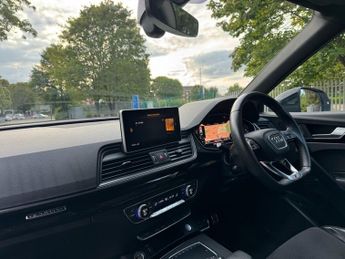 AUDI Q5 2.0 TDI 40 Black Edition SUV 5dr Diesel S Tronic quattro Euro 6 