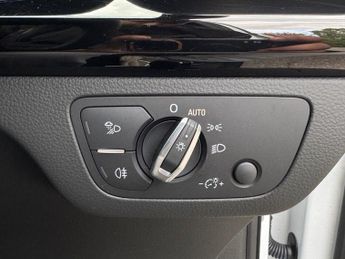 AUDI Q5 2.0 TDI 40 Black Edition SUV 5dr Diesel S Tronic quattro Euro 6 