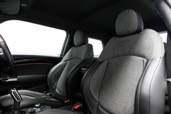 MINI Electric Hatch Cooper SE 32.6kWh Level 2 Hatchback 3dr Electric Auto (184 ps)