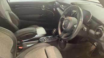 MINI Electric Hatch Cooper SE 32.6kWh Level 2 Hatchback 3dr Electric Auto (184 ps)
