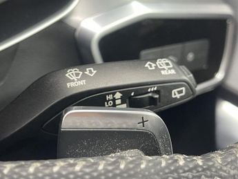 AUDI A6 AVANT 2.0 TDI 40 Black Edition Estate 5dr Diesel S Tronic Euro 6 (s/s)