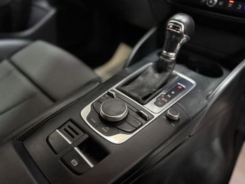 AUDI A3 2.0 TDI S line Sportback 5dr Diesel S Tronic quattro Euro 6 (s/s