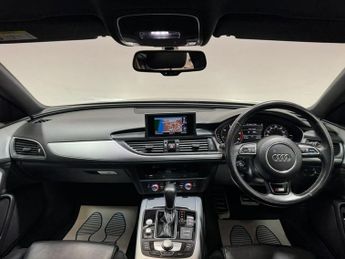 AUDI A6 AVANT 2.0 TDI ultra S line Estate 5dr Diesel S Tronic Euro 6 (s/s) (19