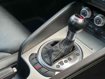 AUDI TTS 2.0 TFSI Coupe 3dr Petrol S Tronic quattro Euro 5 (272 ps)