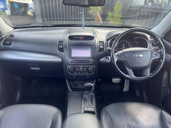 KIA SORENTO 2.2 CRDi KX-3 SUV 5dr Diesel Auto AWD Euro 5 (194 bhp)