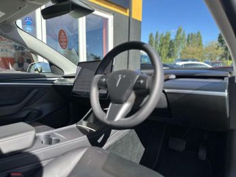 TESLA Model 3 Standard Range Plus Saloon 4dr Electric Auto RWD (241 bhp)