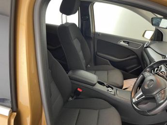 MERCEDES-BENZ B-CLASS 1.6 B180 BlueEfficiency SE MPV 5dr Petrol 7G-DCT Euro 5 (s/s) (1