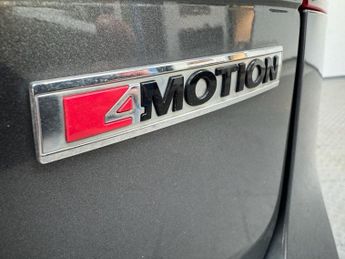 VOLKSWAGEN TIGUAN 2.0 TDI SEL SUV 5dr Diesel DSG 4Motion Euro 6 (s/s) (190 ps)