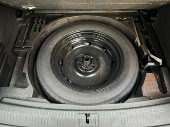 VOLKSWAGEN TIGUAN 2.0 TDI SEL SUV 5dr Diesel DSG 4Motion Euro 6 (s/s) (190 ps)