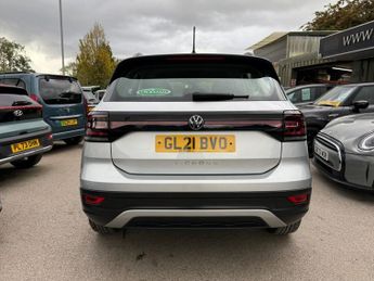 VOLKSWAGEN T-CROSS 1.0 TSI SE SUV 5dr Petrol DSG Euro 6 (s/s) (110 ps)