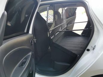 RENAULT ZOE R110 EV50 52kWh Business Car Derived Van 5dr Electric Auto (Rapi