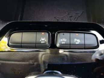 VAUXHALL Corsa Electric 50kWh Elite Nav Hatchback 5dr Electric Auto (7.4Kw Charger) (136