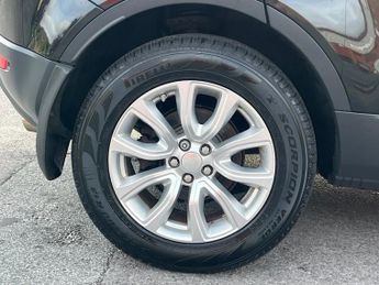 LAND ROVER RANGE ROVER EVOQUE 2.2 SD4 Pure Tech SUV 5dr Diesel Auto 4WD Euro 5 (s/s) (190 ps)