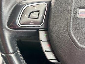 LAND ROVER RANGE ROVER EVOQUE 2.2 SD4 Pure Tech SUV 5dr Diesel Auto 4WD Euro 5 (s/s) (190 ps)