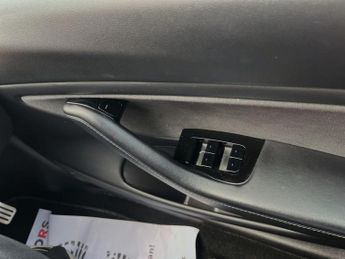 TESLA Model 3 (Dual Motor) Performance Saloon 4dr Electric Auto 4WDE (Performa