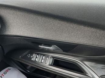 PEUGEOT 3008 1.6 THP GT Line SUV 5dr Petrol EAT Euro 6 (s/s) (165 ps)