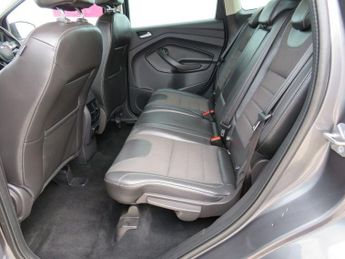 FORD KUGA 2.0 TDCi Titanium SUV 5dr Diesel Powershift AWD Euro 6 (s/s) (18