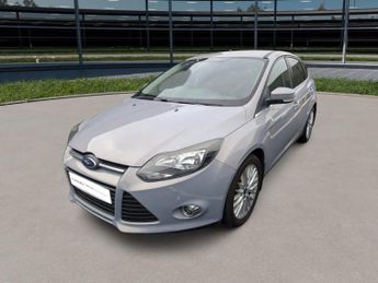 Ford Focus 1.6 Zetec Hatchback 5dr Petrol Manual Euro 5 (125 ps)