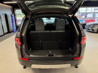 LAND ROVER DISCOVERY SPORT 2.0 TD4 HSE Luxury SUV 5dr Diesel Auto 4WD Euro 6 (s/s) (180 ps)