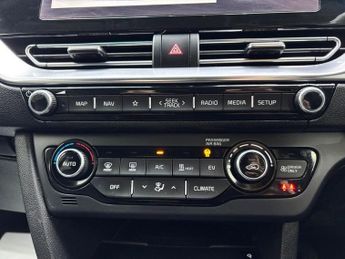 KIA NIRO 64kWh 3 SUV 5dr Electric Auto (201 bhp)