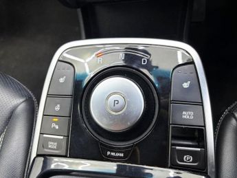 KIA NIRO 64kWh 3 SUV 5dr Electric Auto (201 bhp)