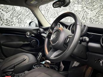 MINI HATCH 1.5 Cooper Classic Hatchback 5dr Petrol Steptronic Euro 6 (s/s) 