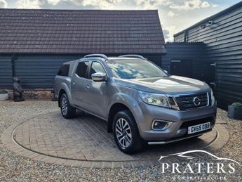 Nissan Navara 2.3 dCi Tekna Pickup Double Cab 4dr Diesel Manual 4WD Euro 5 (19