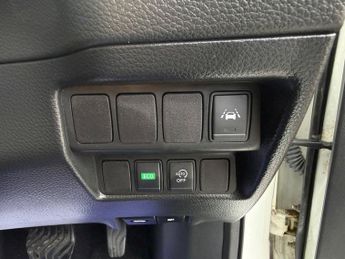 NISSAN QASHQAI 1.2 DIG-T Tekna SUV 5dr Petrol XTRON Euro 6 (s/s) (115 ps)