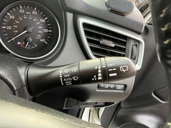 NISSAN QASHQAI 1.2 DIG-T Tekna SUV 5dr Petrol XTRON Euro 6 (s/s) (115 ps)