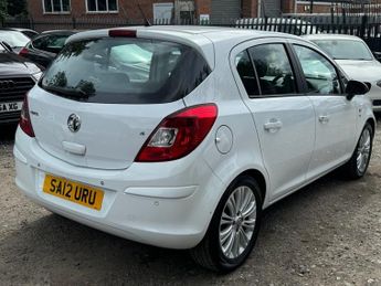 VAUXHALL CORSA 1.4 16V SE Hatchback 5dr Petrol Auto Euro 5 (100 ps)