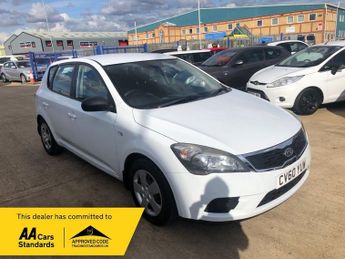Kia Ceed 1.4 1 Hatchback 5dr Petrol Manual Euro 4 (89 bhp)