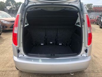 SKODA ROOMSTER 1.2 TSI S MPV 5dr Petrol DSG Euro 5 (105 ps)