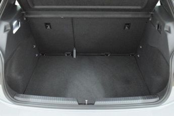 VOLKSWAGEN ID.3 Pro Performance 58kWh Life Hatchback 5dr Electric Auto (204 ps)