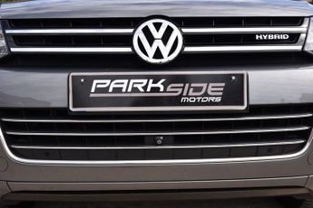 VOLKSWAGEN TOUAREG 3.0h TSI V6 Hybrid SUV 5dr Petrol Hybrid Tiptronic 4WD Euro 5 (s