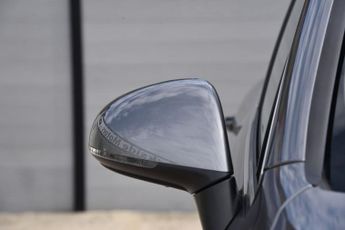 VOLKSWAGEN TOUAREG 3.0h TSI V6 Hybrid SUV 5dr Petrol Hybrid Tiptronic 4WD Euro 5 (s