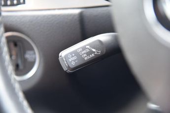 VOLKSWAGEN TOUAREG 3.0h TSI V6 Hybrid SUV 5dr Petrol Hybrid Tiptronic 4WD Euro 5 (s