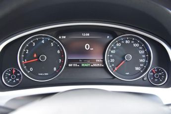 VOLKSWAGEN TOUAREG 3.0h TSI V6 Hybrid SUV 5dr Petrol Hybrid Tiptronic 4WD Euro 5 (s