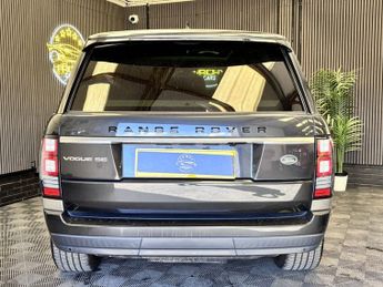 LAND ROVER RANGE ROVER 3.0 TD V6 Vogue SE SUV 5dr Diesel Auto 4WD Euro 5 (s/s) (258 ps)