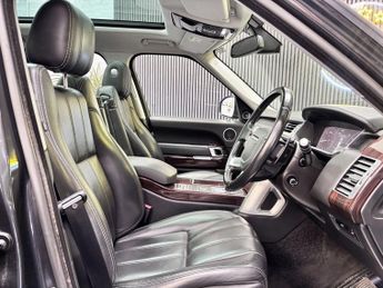LAND ROVER RANGE ROVER 3.0 TD V6 Vogue SE SUV 5dr Diesel Auto 4WD Euro 5 (s/s) (258 ps)