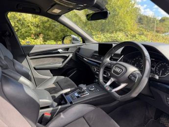 AUDI Q5 2.0 TFSIe 50 Black Edition SUV 5dr Petrol Plug-in Hybrid S Troni