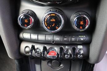 MINI HATCH 1.5 COOPER SPORT 3 DOOR