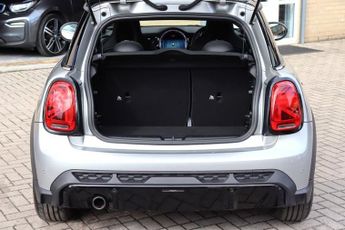MINI HATCH 1.5 COOPER SPORT 3 DOOR