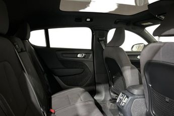 VOLVO C40 Recharge 69kWh Core SUV 5dr Electric Auto (231 ps) Cruise Contro