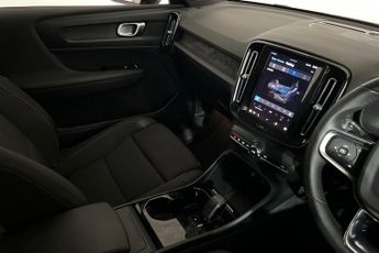 VOLVO C40 Recharge 69kWh Core SUV 5dr Electric Auto (231 ps) Front / Rear 