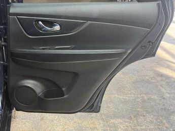 NISSAN X-TRAIL 1.6 dCi Tekna SUV 5dr Diesel XTRON Euro 6 (s/s) (130 ps)